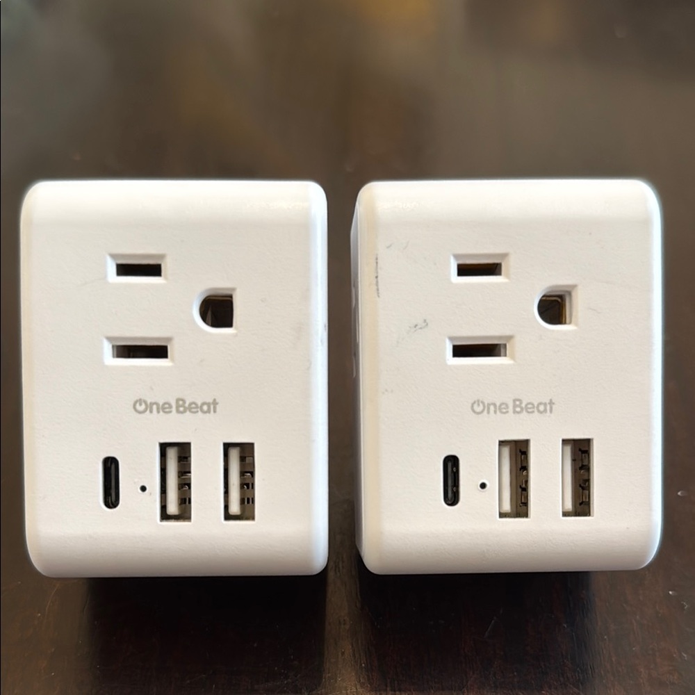 Australian White USB/USC/Plug Wall Adaptor
